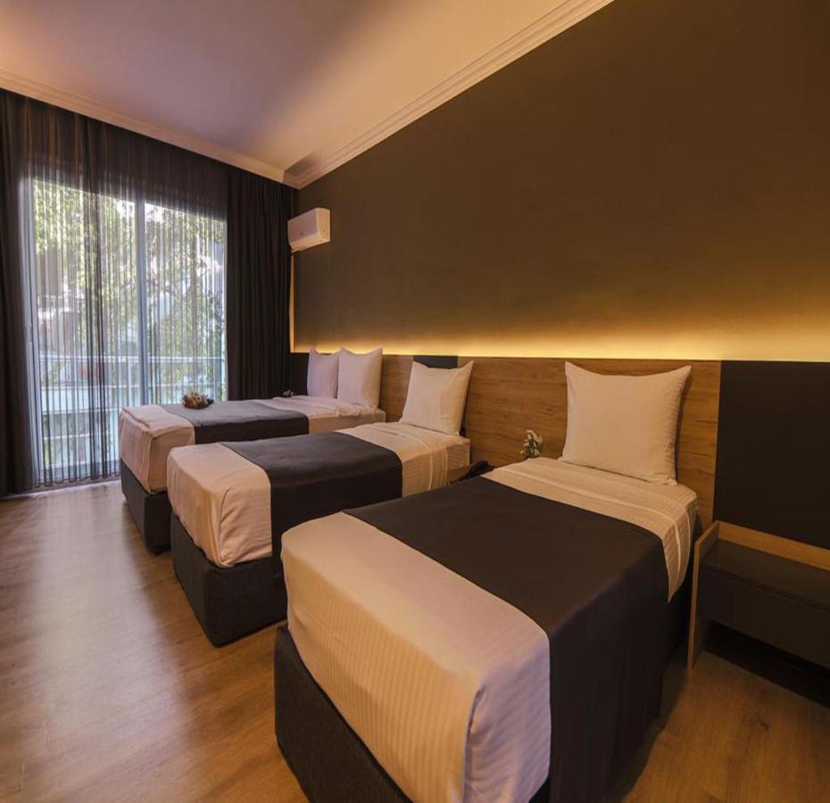 Grand Faik Hotel Cesme Exterior photo