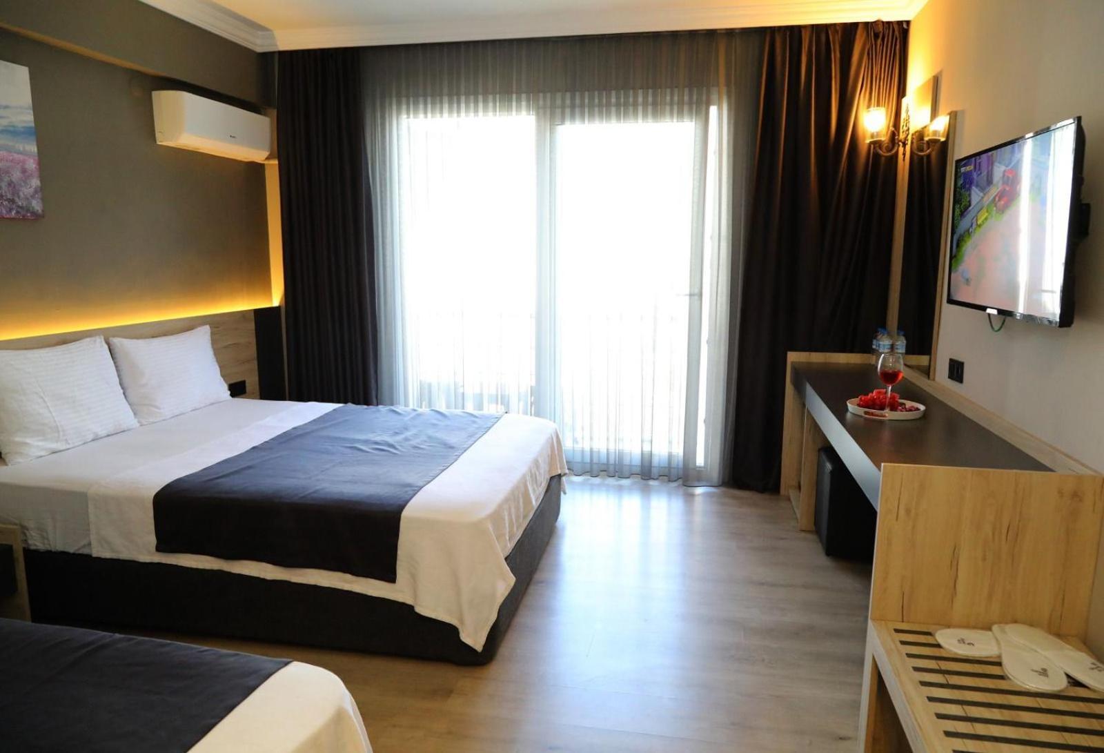 Grand Faik Hotel Cesme Exterior photo