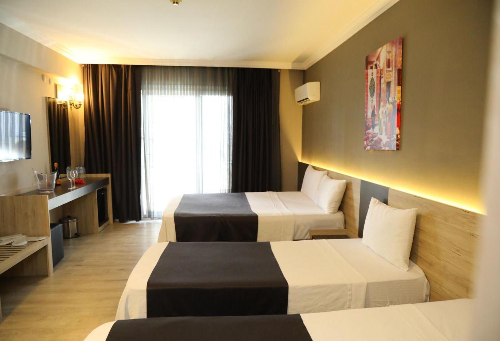 Grand Faik Hotel Cesme Exterior photo